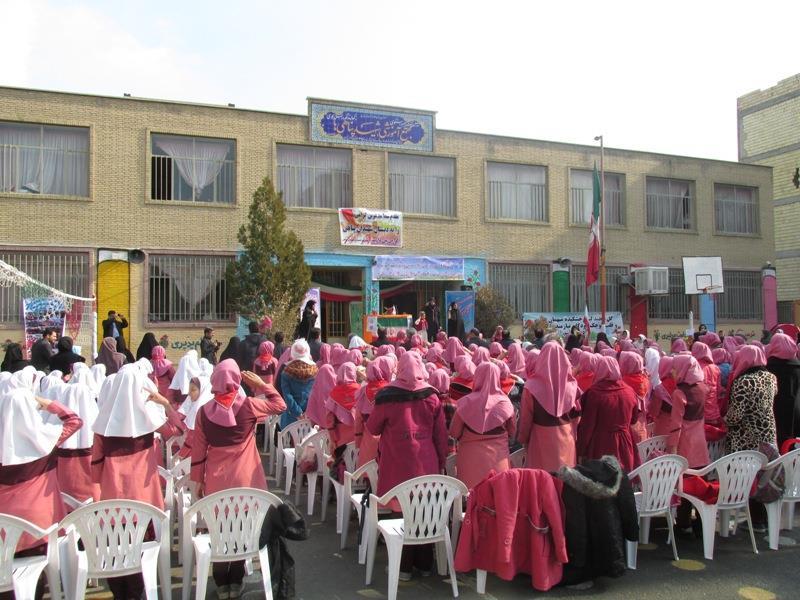 زنگ نیکوکاری در مدارس کشور به صدا درآمد