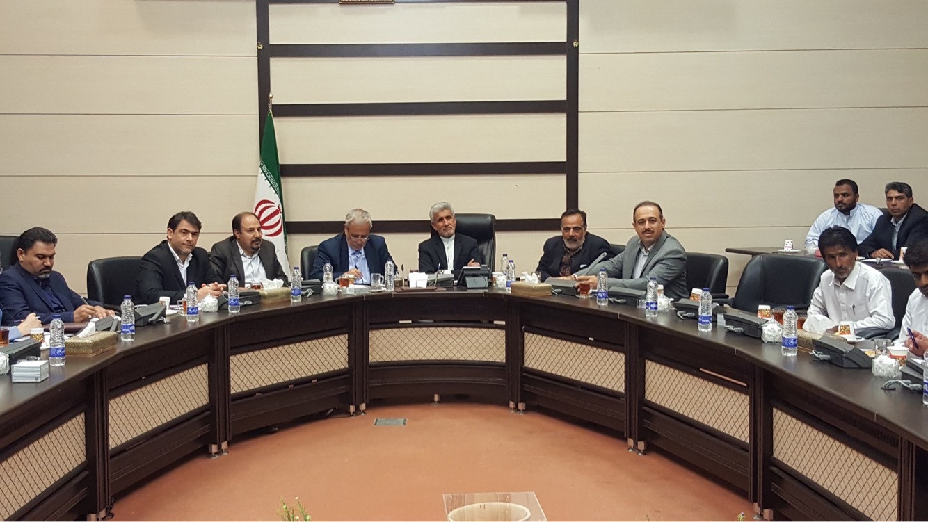 استاندار: واحدهاي توليدي، توليدات خود را بر اساس نياز و ذائقه ي مشتريان توليد كنند.