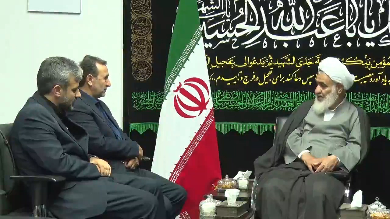 دیدار عضو حقوقدان شورای نگهبان با امام جمعه قزوین دیدار عضو حقوقدان شورای نگهبان با امام جمعه قزوین