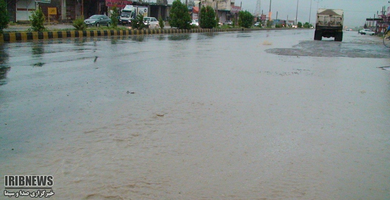 بارش ۵۰ میلیمتری باران در شهر لنده