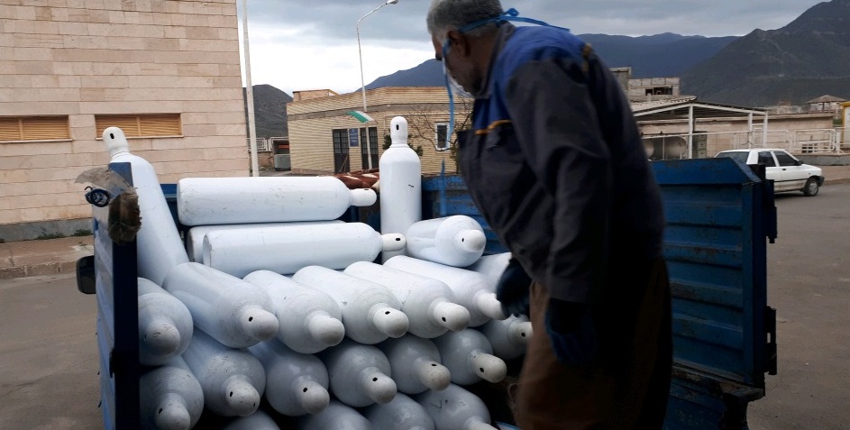 اهداء 40 کپسول اکسیژن به بیمارستان کلیبر