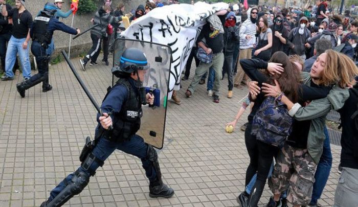 تظاهرات در اعتراض به خشونت های پلیس در فرانسه