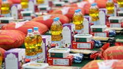 توزیع بسته های کمک معیشتی و بهداشتی در هندیجان توزیع بسته های کمک معیشتی و بهداشتی در هندیجان