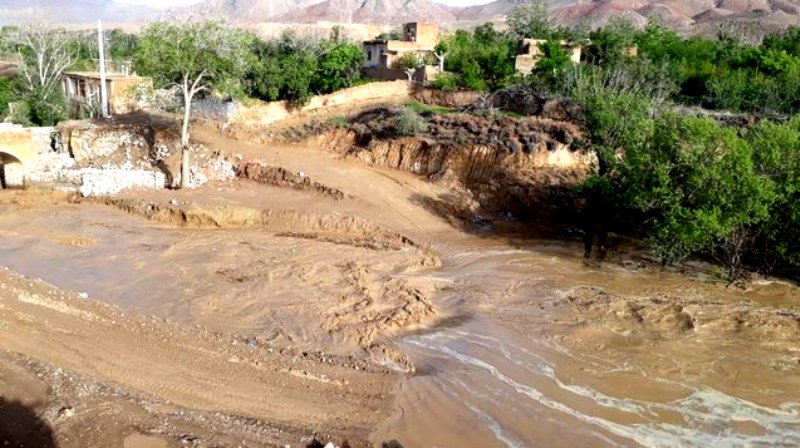 انسداد جاده دسترسی به ۹ روستا بر اثر بارندگی