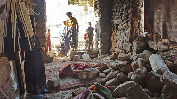 اردوی جهادی در بخش زلزله زده چلو اندیکا