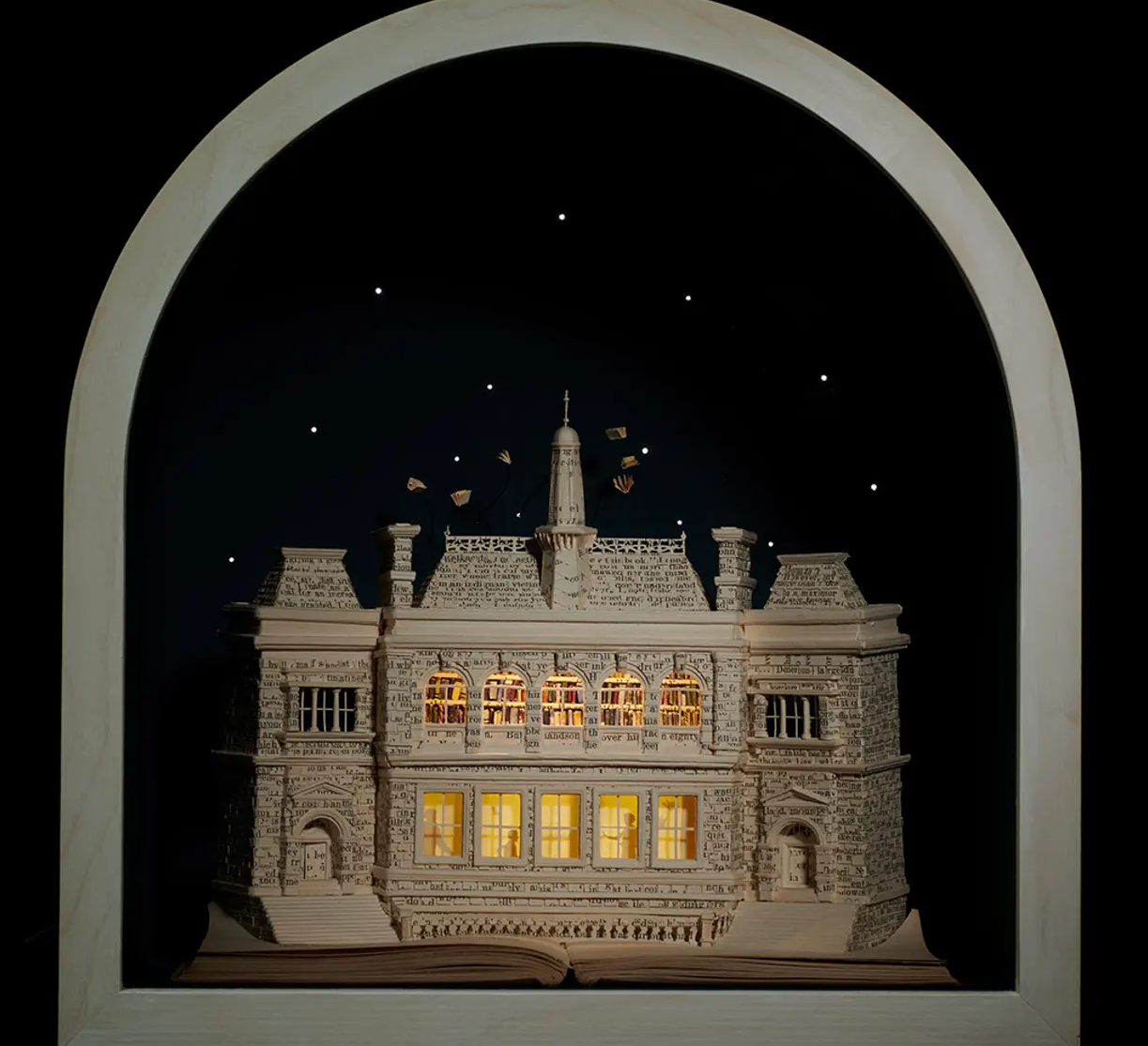 مجسمه‌هایی شگفت‌انگیز از جنس صفحات کتاب