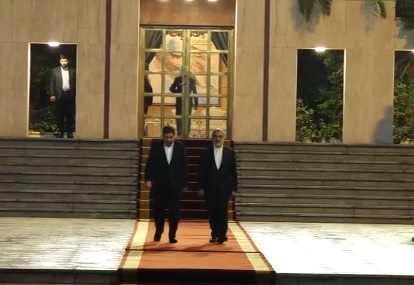 مخبر تهران را به مقصد مینسک ترک کرد مخبر تهران را به مقصد مینسک ترک کرد