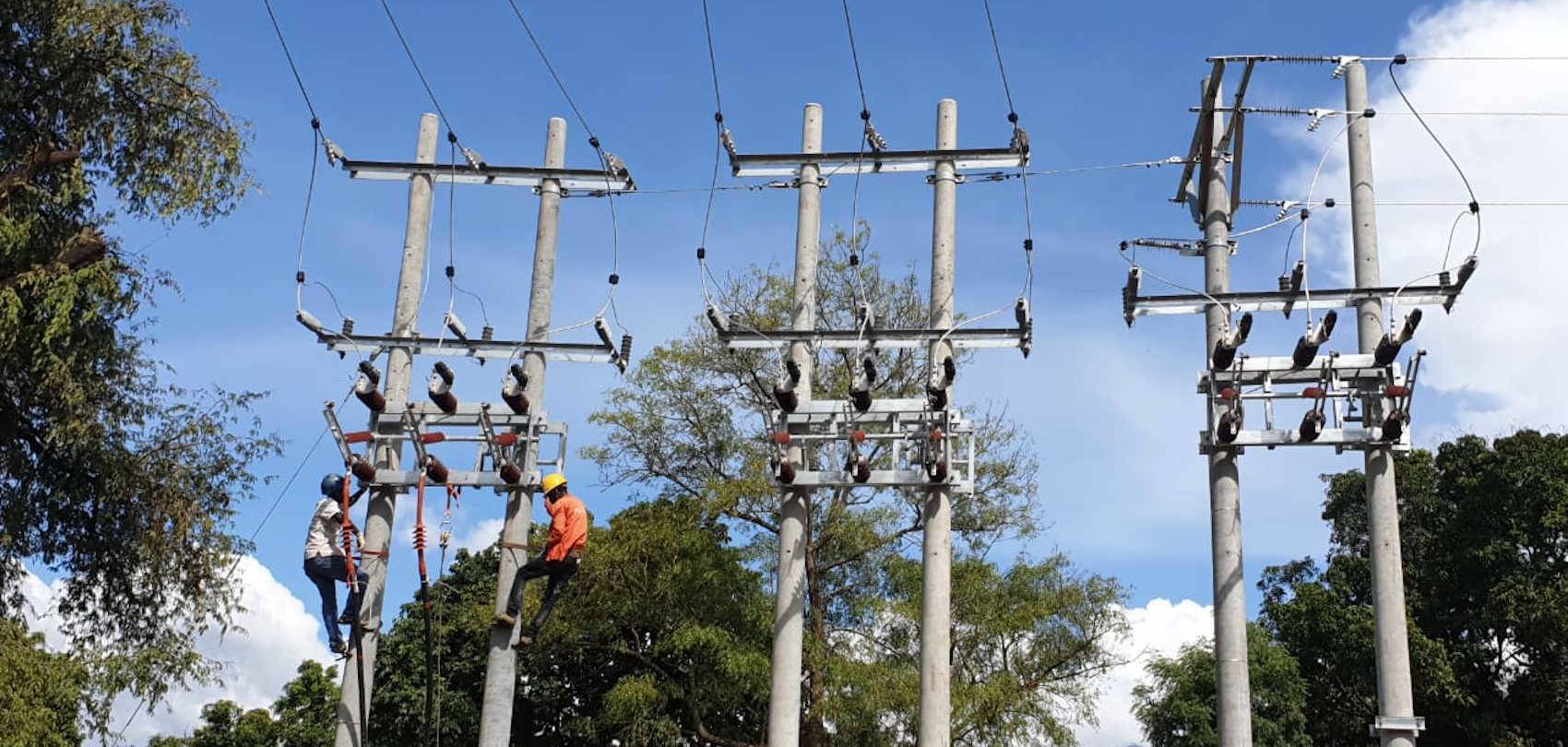 درخواست پیگیری حق انشعاب توزیع برق سپیدان فارس درخواست پیگیری حق انشعاب توزیع برق سپیدان فارس