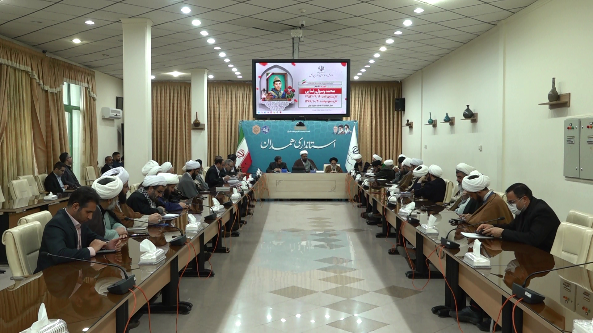 عملکرد دولت در حل مشکلات مطلوب بوده است عملکرد دولت در حل مشکلات مطلوب بوده است