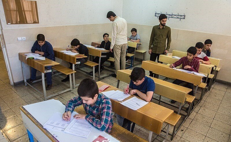 دانش‌آموزان در زمان مقرر در محل آزمون امتحانات نهایی حاضر شوند