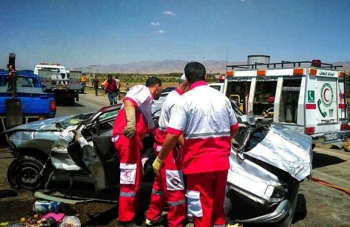 امدادرسانی هلال احمر زنجان به ۳۰ مصدوم محبوس در خودرو
