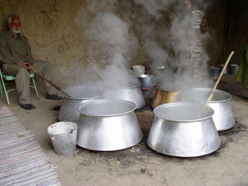 ثبت مهارت دوخت لحاف و طرز تهیه شربت شیره انگور ملایر 