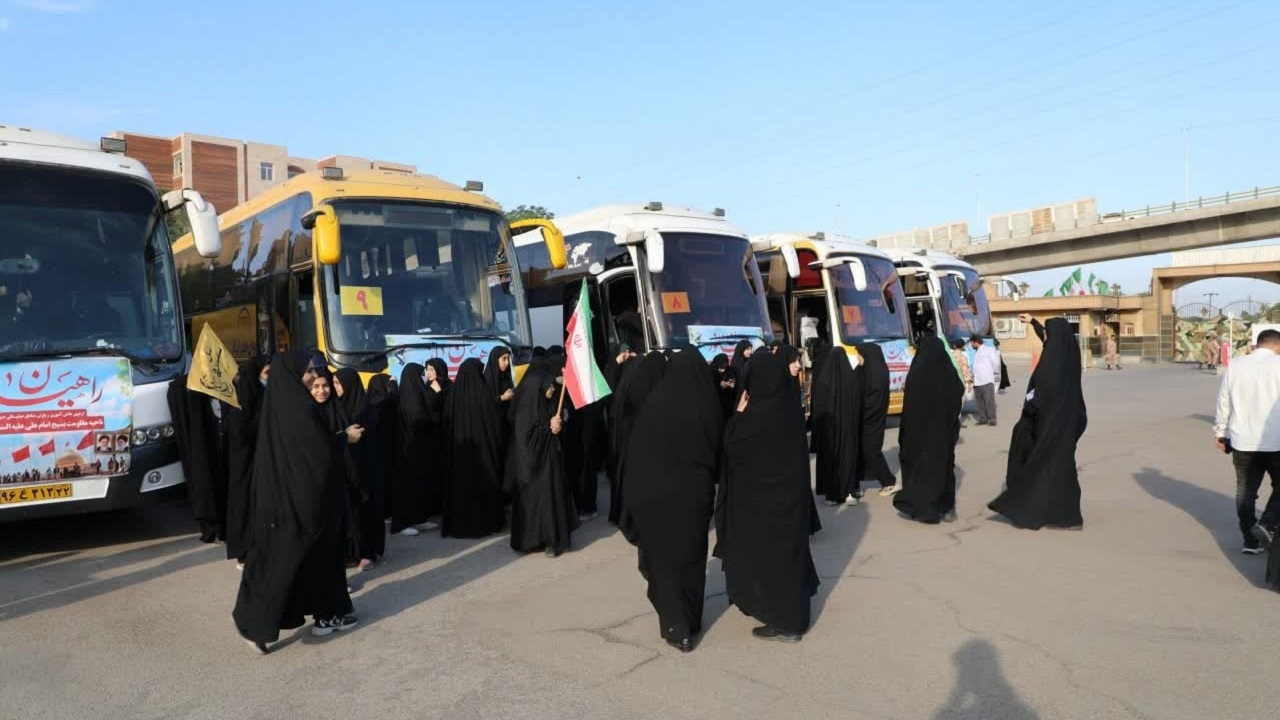 اعزام ۵۰۰ دانش آموز از شرق اهواز به مناطق عملیاتی دفاع مقدس