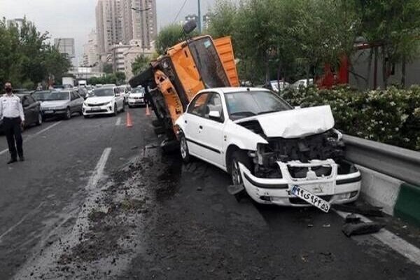 تغییر مسیر ناگهانی از عوامل اصلی تصادفات درون شهری اصفهان