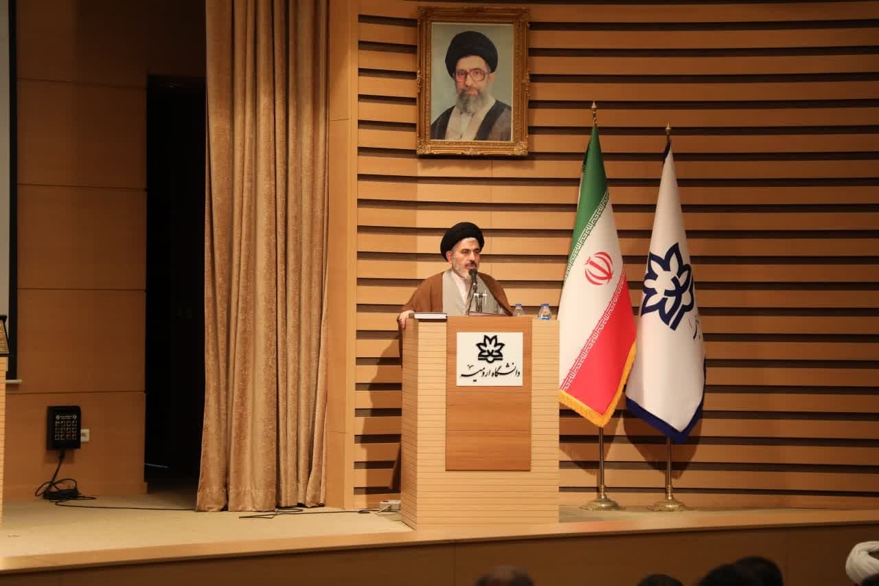 بزرگترین سرمایه انقلاب اسلامی اعتماد مردم است