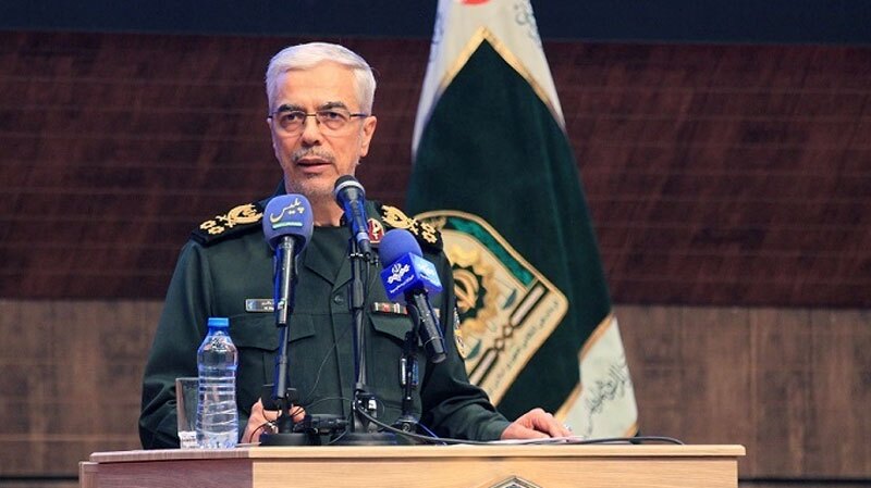 پلیس مقتدر و مردمی باید افسر جنگ شناختی و امنیت مردم باشد