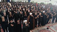 اقامه نماز ظهر عاشورای ۱۴۴۷ در مصلی کیش
