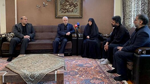 روایت زندگی شهدا به صورت کتاب جمع‌آوری خواهد شد
