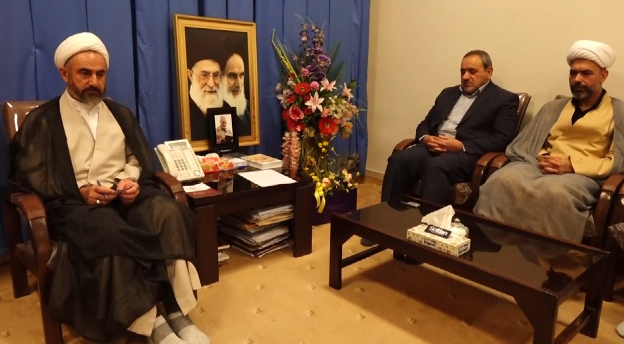 دیدار هیئت نظارت انتخابات ایلام با امام جمعه