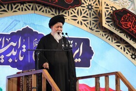 قدرت نظامی و اراده ملی پشت سر رهبری، عامل به زانو در آمدن دشمن