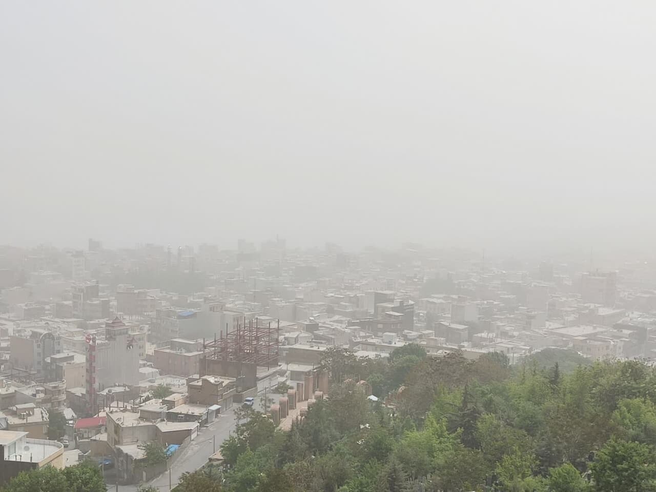 ماندگاری کم و بیش گرما تا سه شنبه
