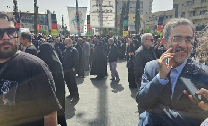 ملت ایران در پیروی از رهبری استوار گام برمی‌دارد