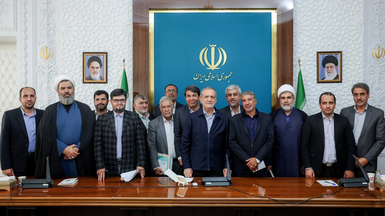 تفویض اختیار به استان‌ها برای رفع خودتحریمی‌ها