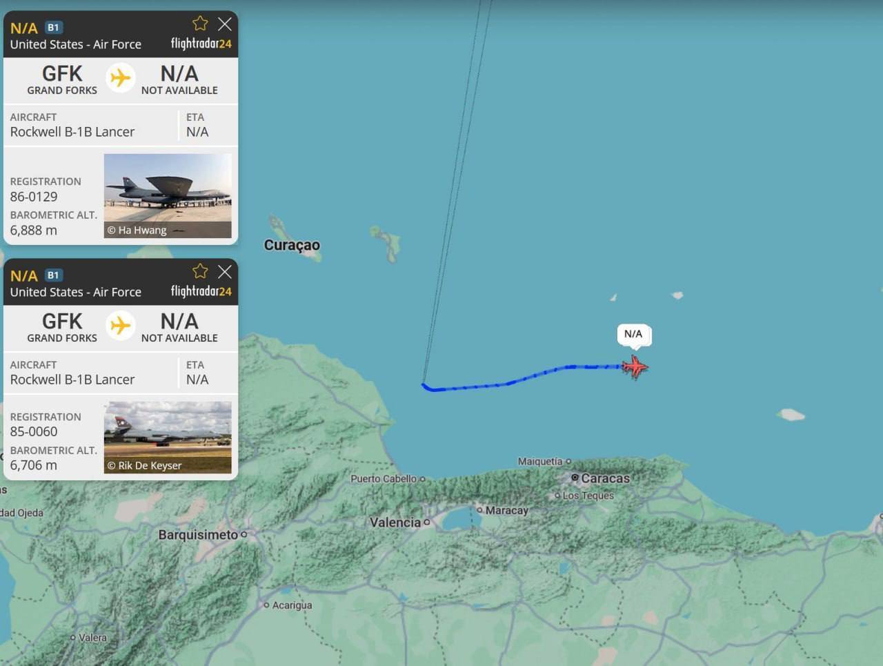 پرواز دو بمب‌افکن نیروی هوایی آمریکا در نزدیکی پایتخت ونزوئلا