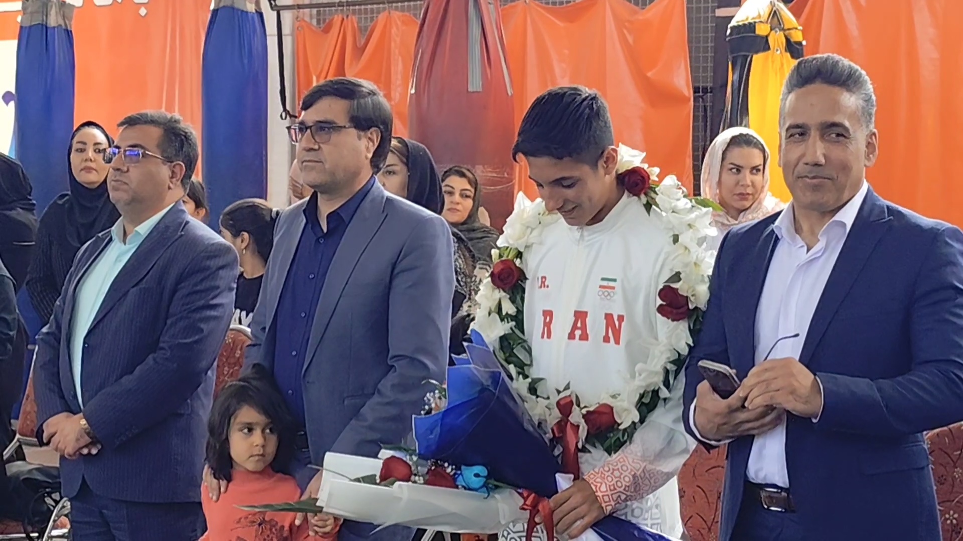 تجلیل از ملی پوش آبادهای اعزامی به المپیک آسیایی تجلیل از ملی پوش آبادهای اعزامی به المپیک آسیایی