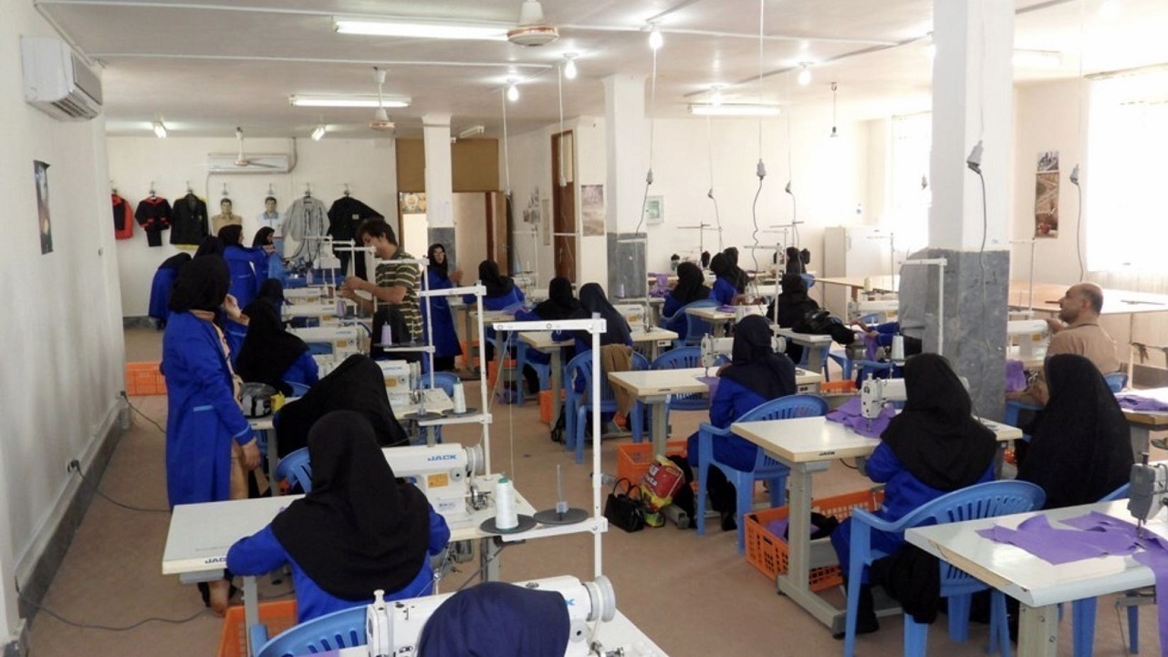 روایت کارگاه و فروشگاهی در تهران که همه کارکنان آن توان‌یاب هستند