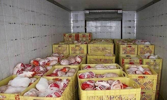 جلوگیری از خروج بیش از ۲ تن مرغ از رودبار