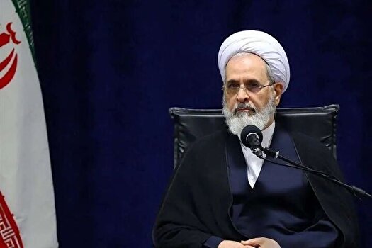 دعوت آیت‌الله اعرافی از مردم برای حضور عاشورایی در تشییع امام شهید