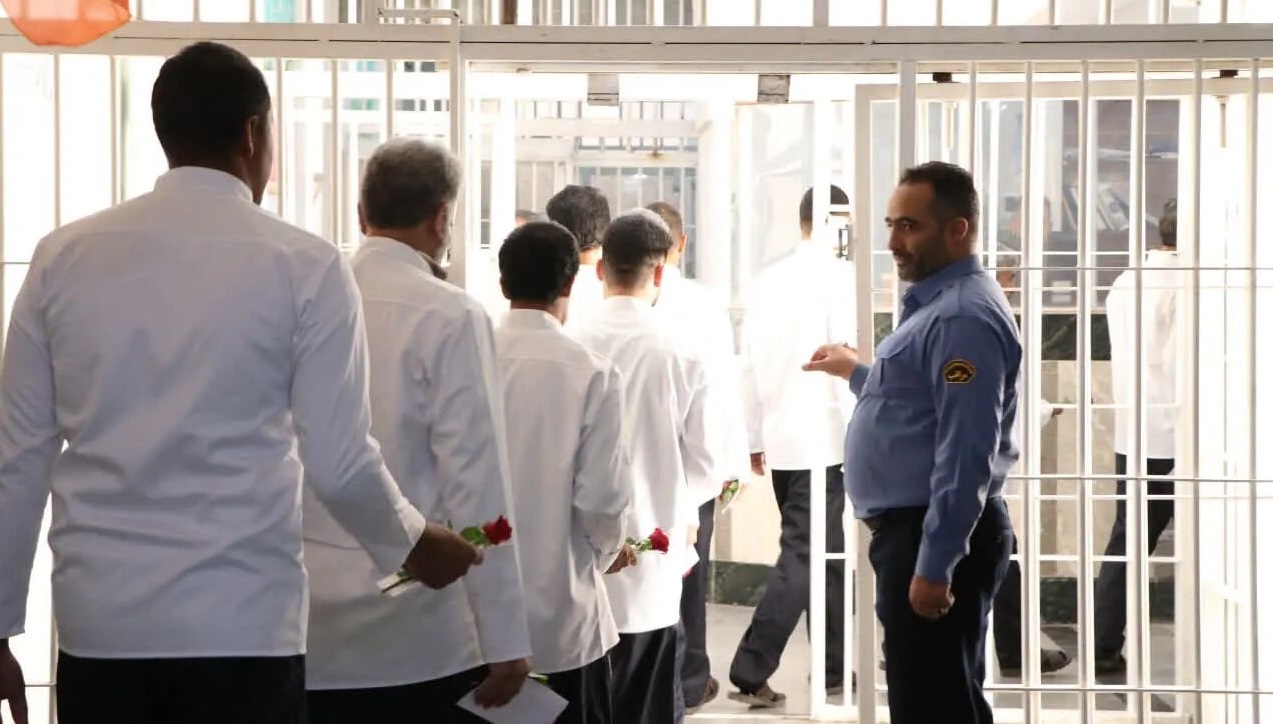 آزادی ۴۴ زندانی نیازمند جرایم غیر عمد در آذربایجان غربی آزادی ۴۴ زندانی نیازمند جرایم غیر عمد در آذربایجان غربی