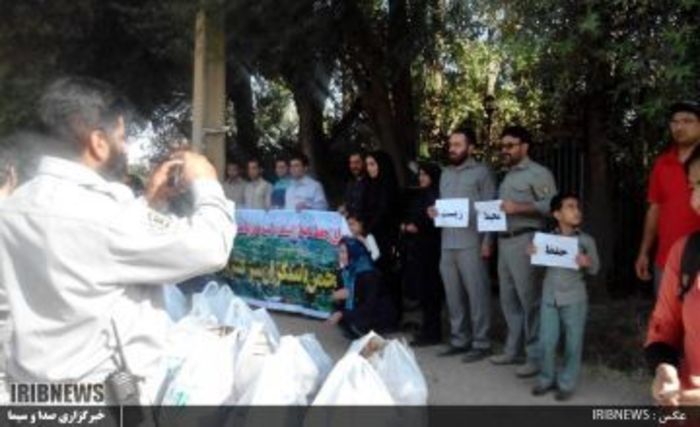 پاکسازی مسیر جاده گلدشت توسط سمن های زیست محیطی بروجرد